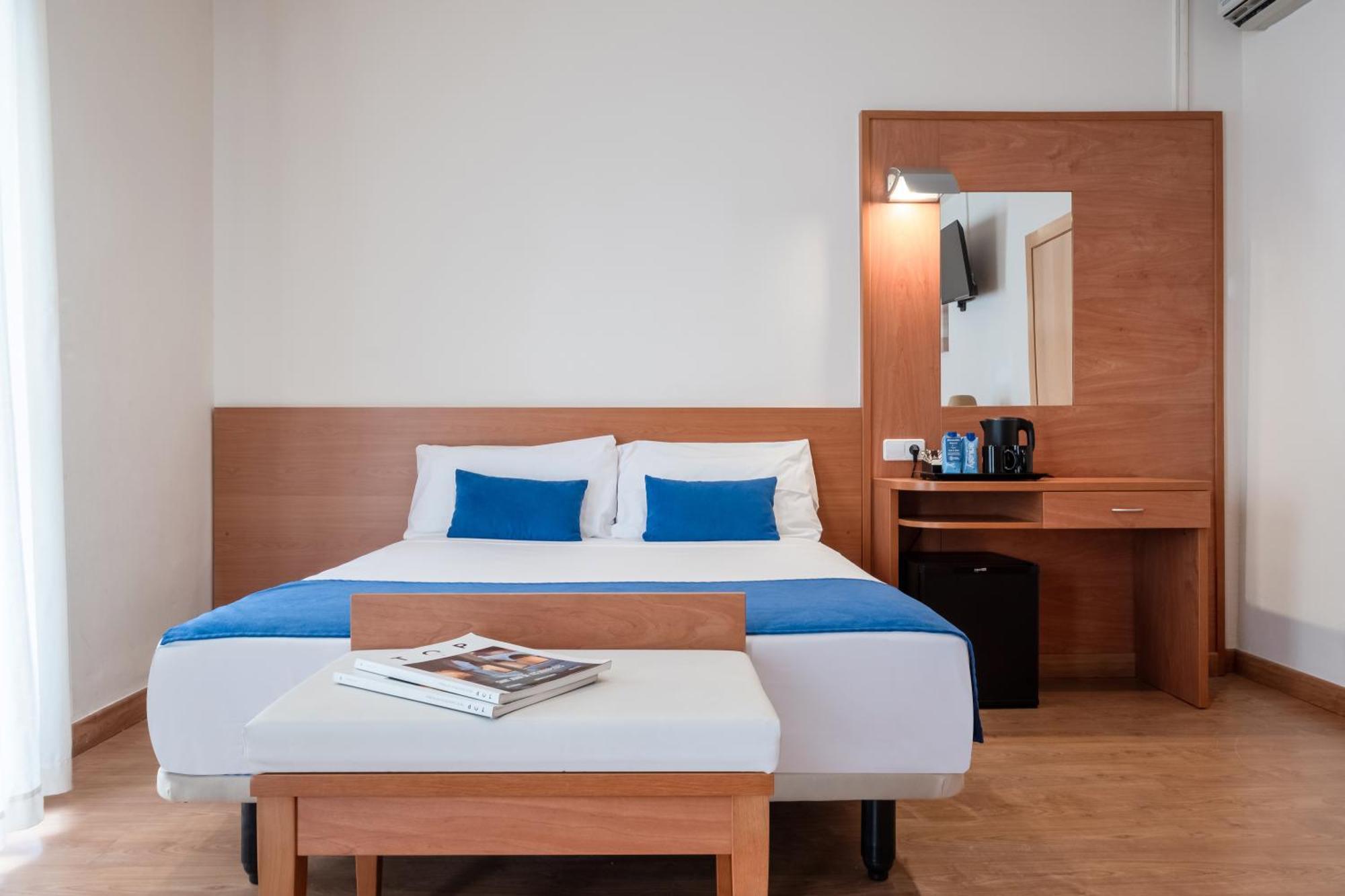 Standard Twin Room,1273040833:JPEG